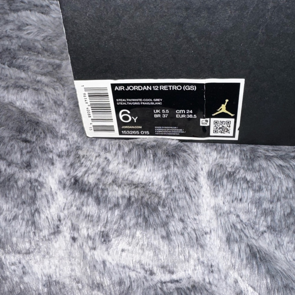 Jordan 12 Retro Cool Gray Sneakers